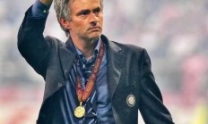 九游体育网页版-足球俱乐部新任主教练备战新赛季