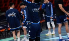 九游体育亚洲官网-精湛技艺，球员们在比赛中表现出色