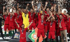 葡萄牙队成功晋级欧洲杯，C罗再次证明实力