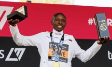 九游体育官方入口-关于肯尼亚马拉松选手实现突破，创造奇迹的信息