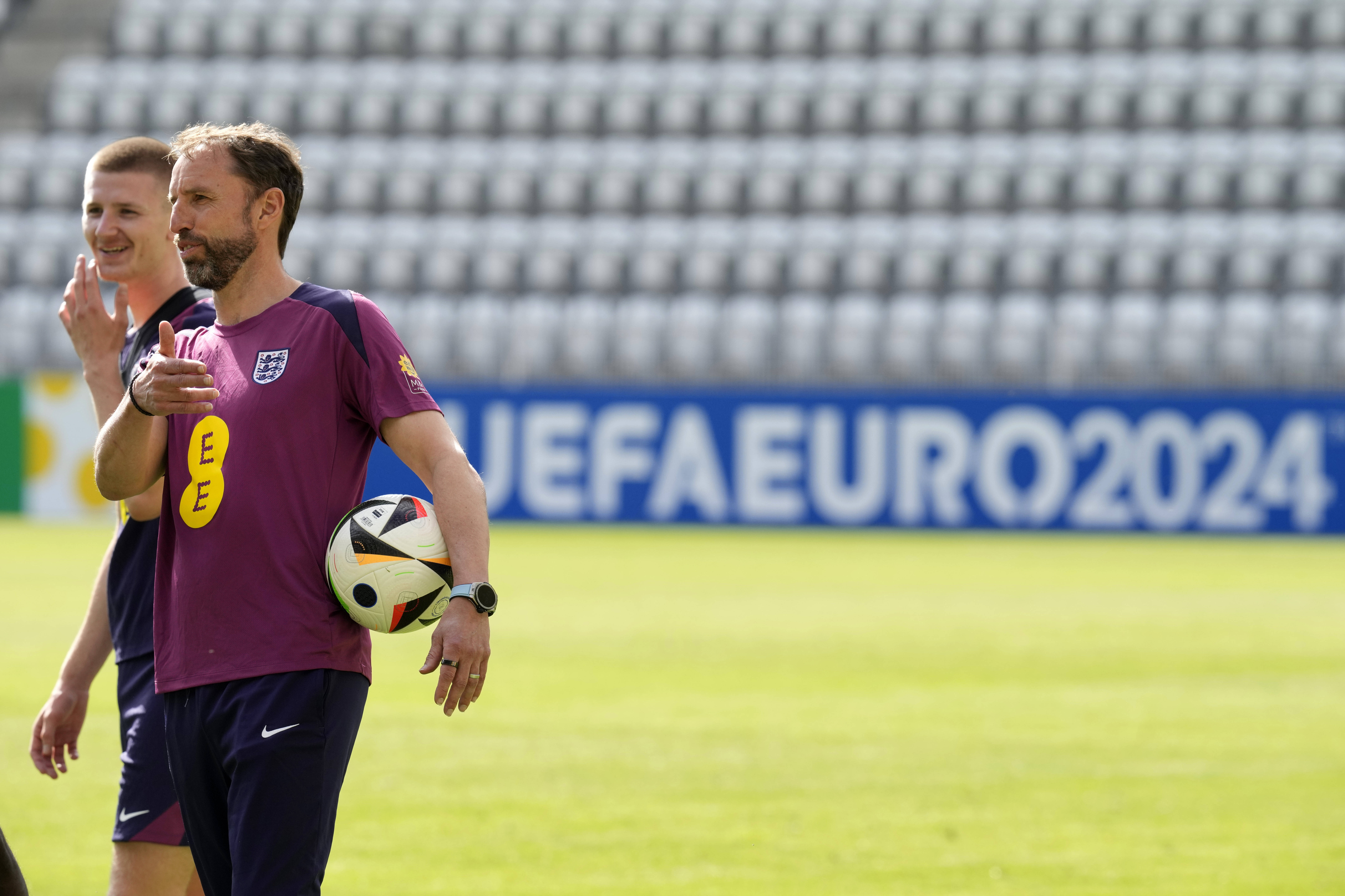 英格兰在欧洲预赛中取胜——晋级胜利实至名归 英格兰在欧洲预赛中取胜——晋级胜利实至名归