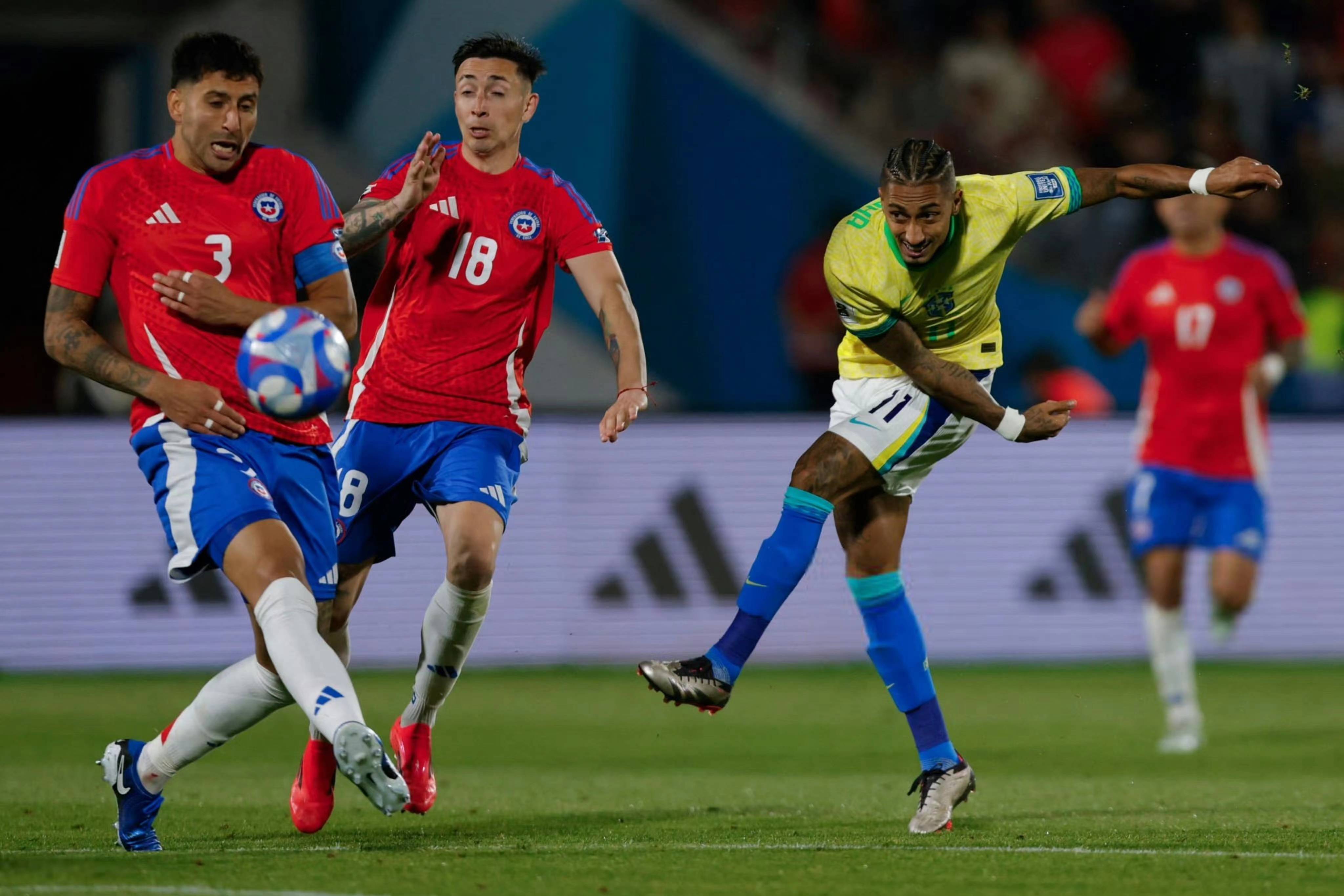 精彩比赛回顾:球队击败对手晋级 精彩比赛回顾:球队击败对手晋级