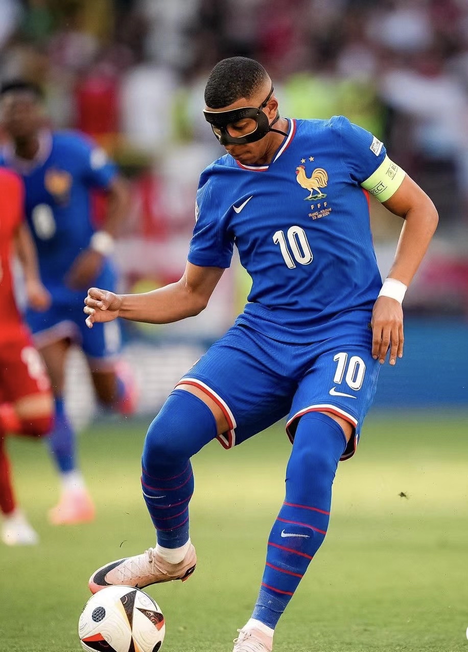 法国队在欧洲预选赛中取得胜利 法国队在欧洲预选赛中取得胜利