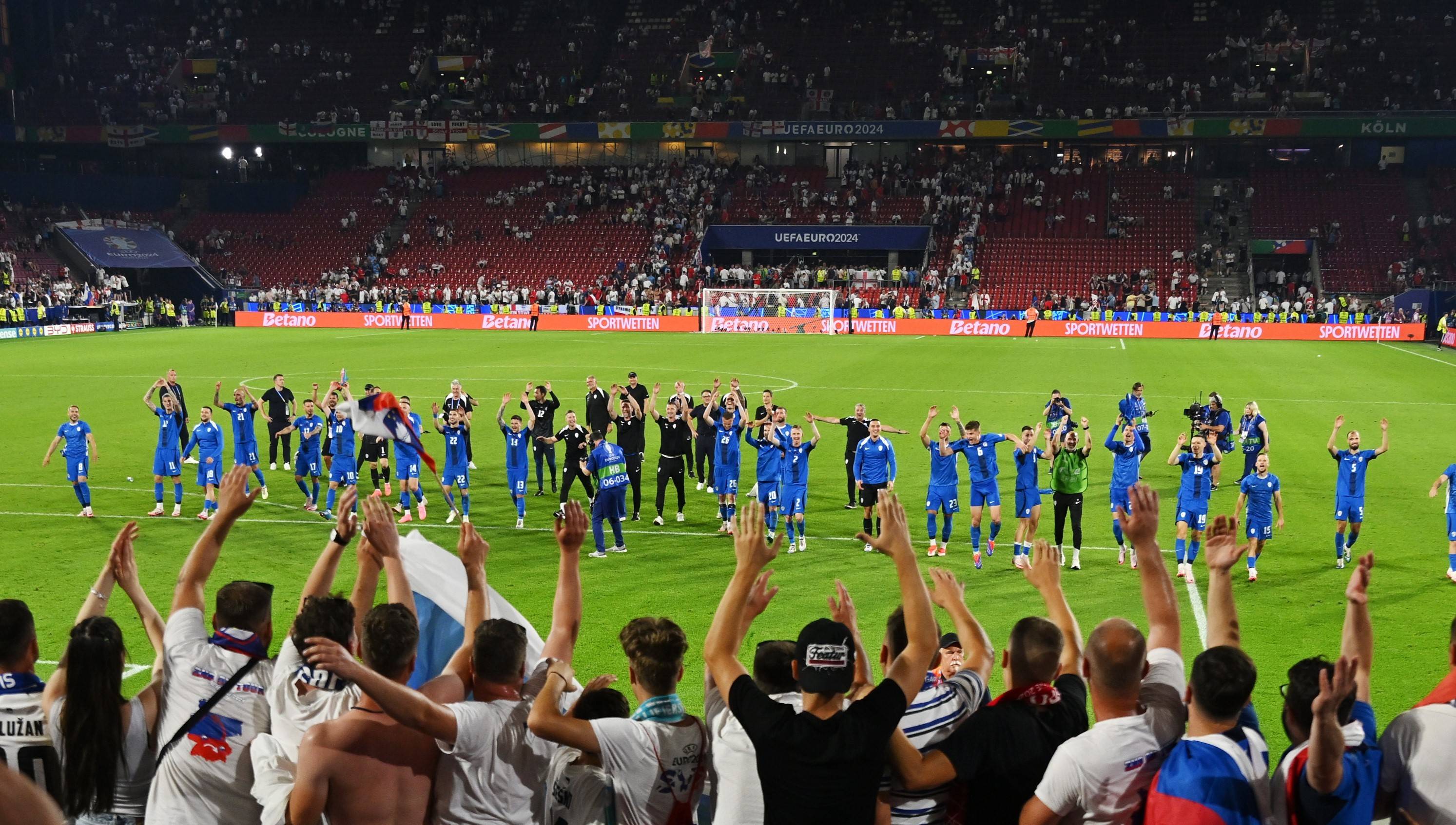 法国队在欧洲预选赛中取得胜利 法国队在欧洲预选赛中取得胜利