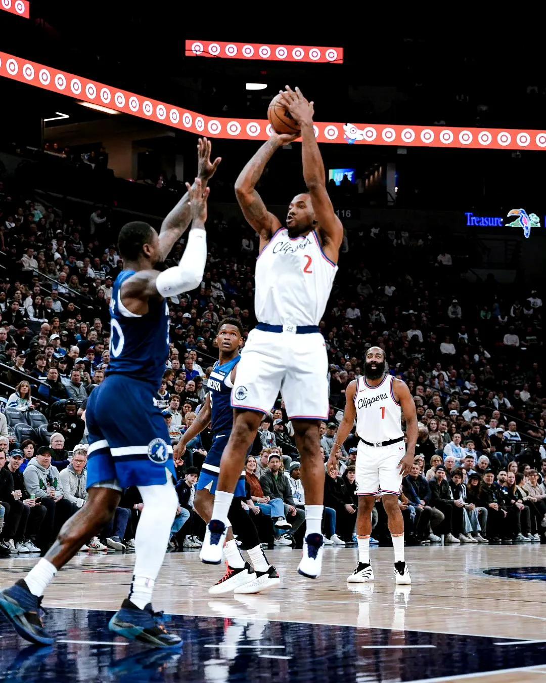 绝地反击：大洋洲足球赛场剧情逆转的简单介绍