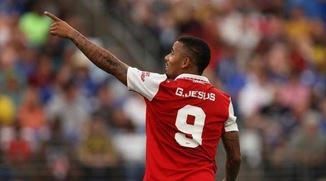 包含球员收获赛季金靴,成为球迷瞩目焦点的词条 包含球员收获赛季金靴,成为球迷瞩目焦点的词条