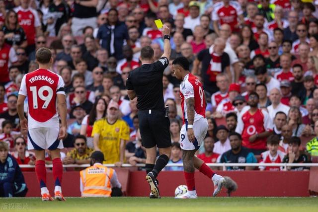 关于阿森纳遭遇绝境，输给了狼队！的信息