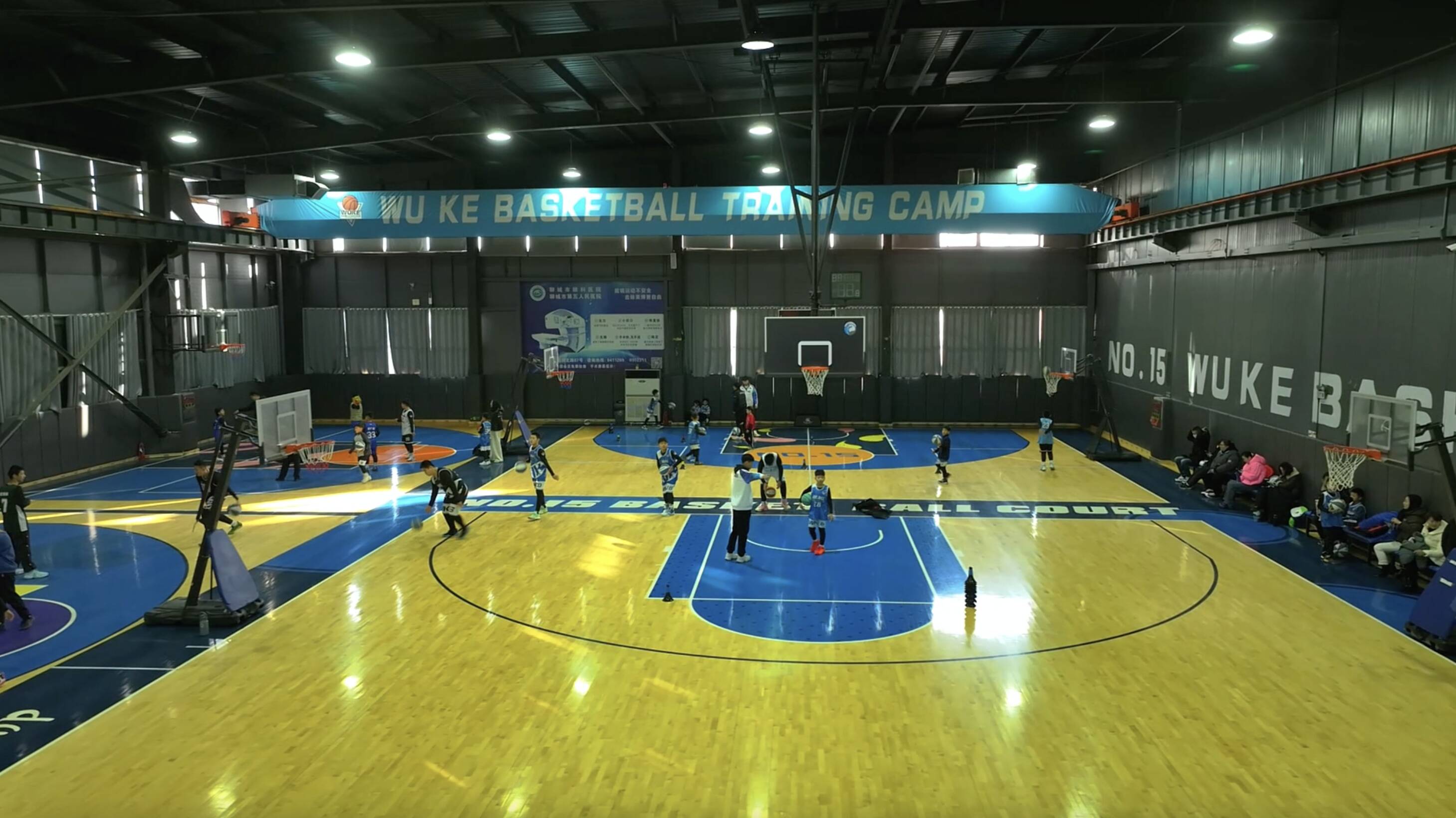 厦门队实力擅长外线投篮，取得连胜