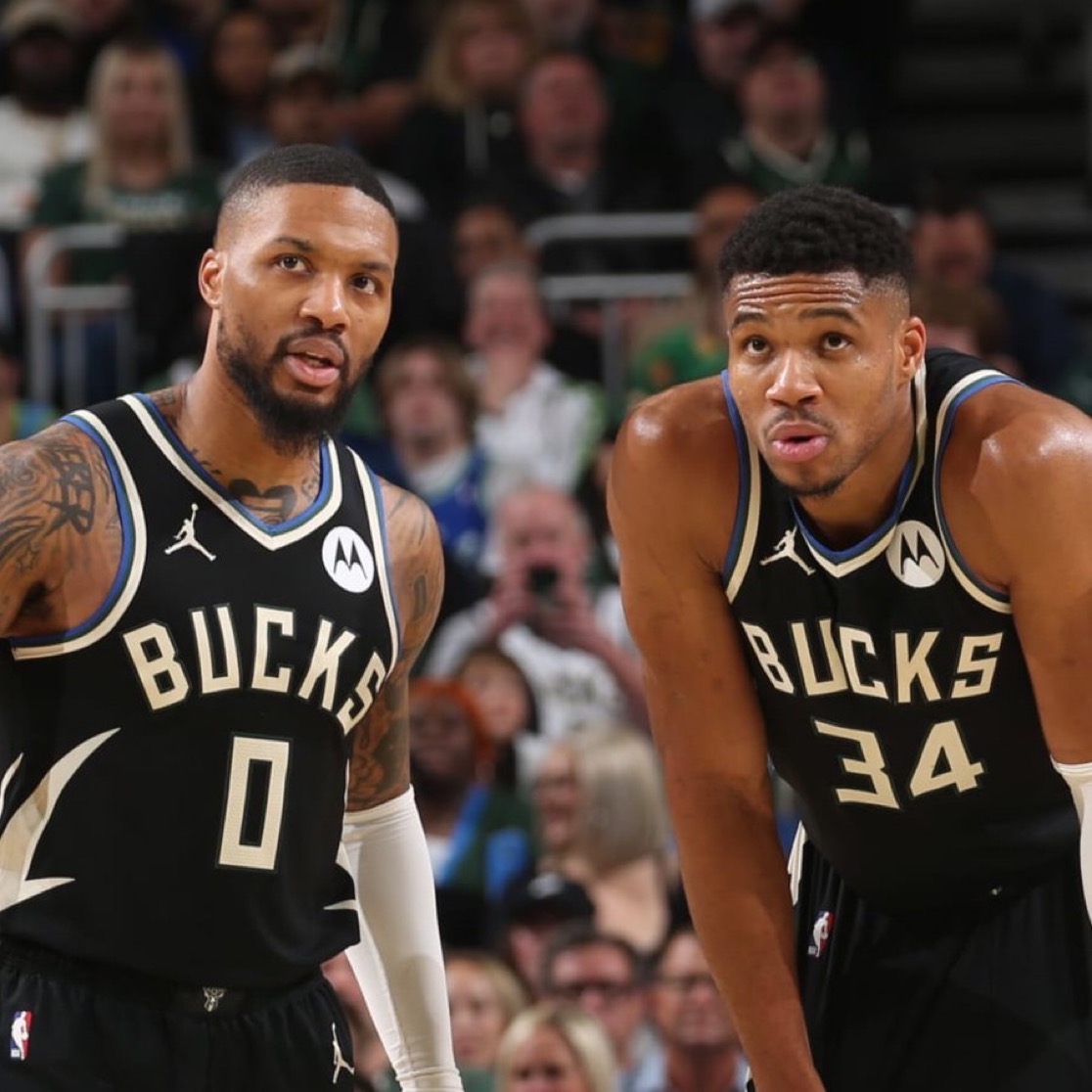 雄鹿队四连胜,携手晋级半决赛球队拼尽全力 雄鹿队四连胜,携手晋级半决赛球队拼尽全力