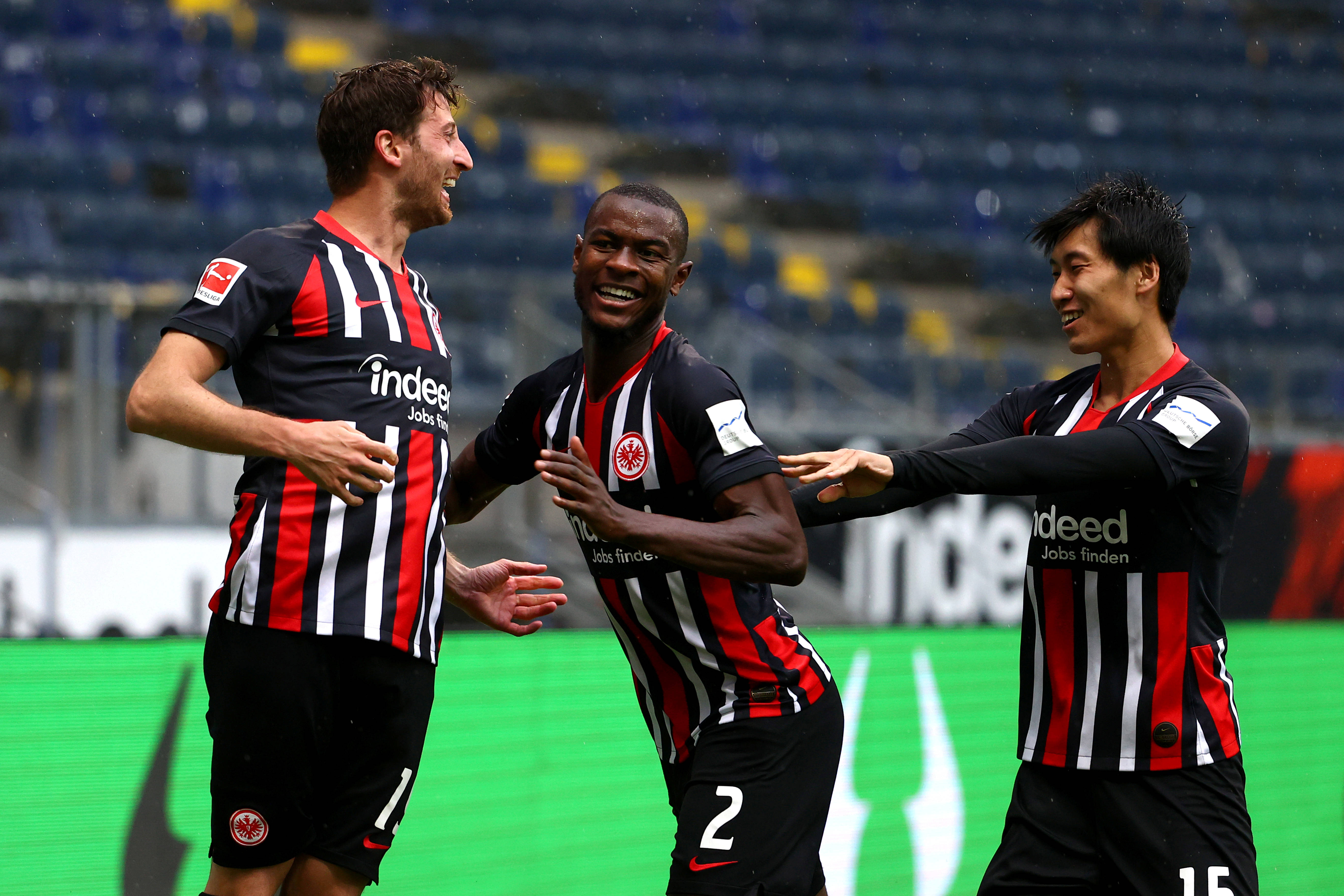 法兰克福队球员在比赛中展现出色状态的简单介绍