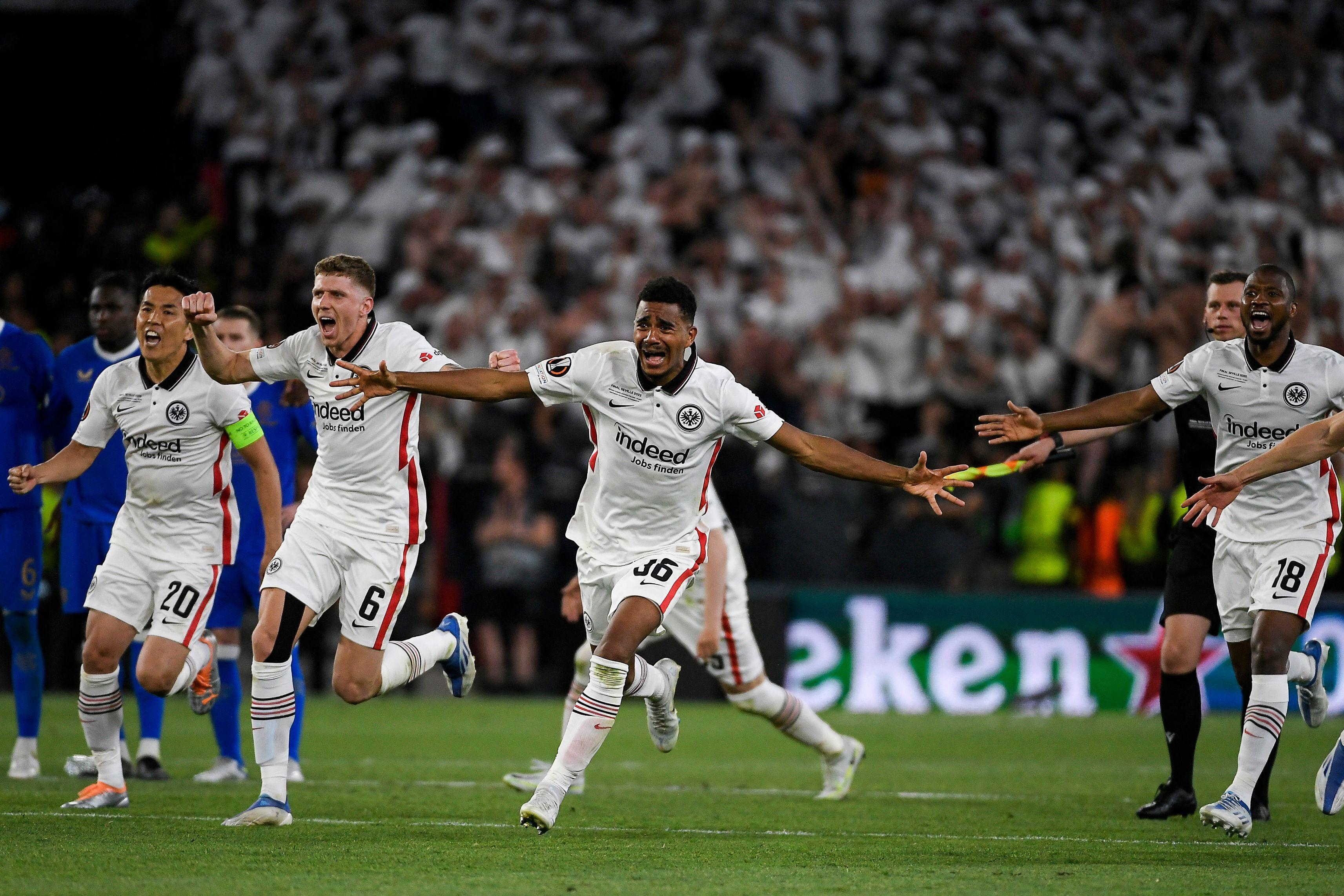 包含欧冠热门球队遭遇困境，备战艰难的词条