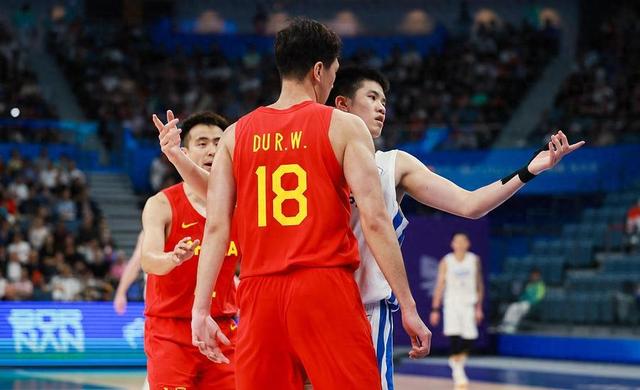 安徽男篮迅速反击，成功逆袭