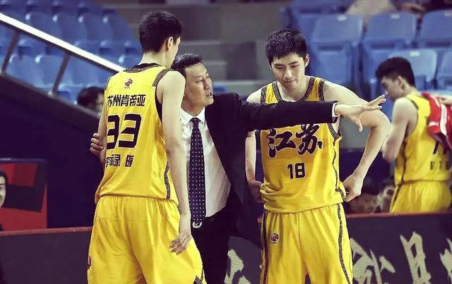 李楠再次领军客场取胜，为球队打下良好基础