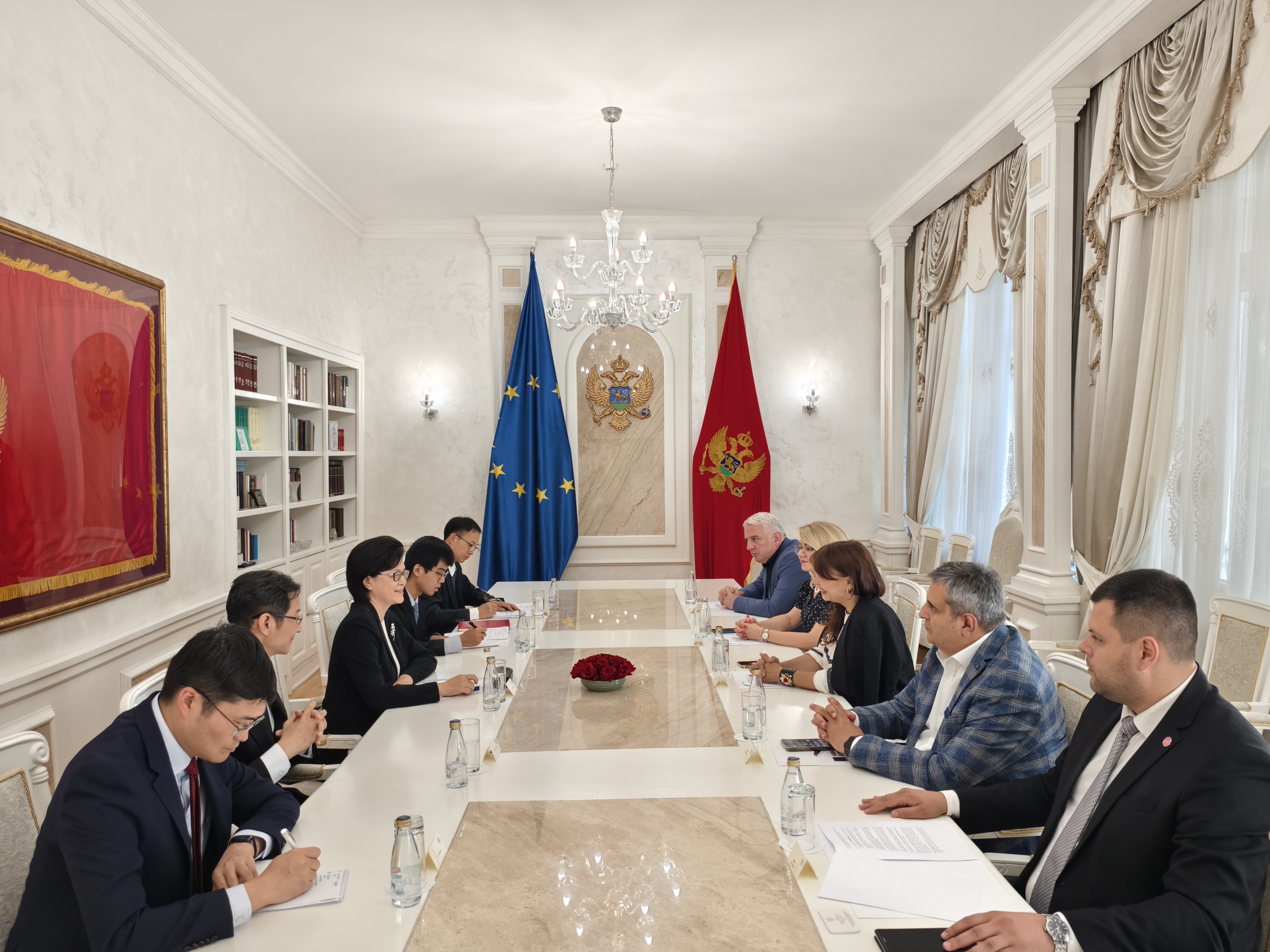 包含保加利亚力阻斯洛伐克连胜，客取一分的词条