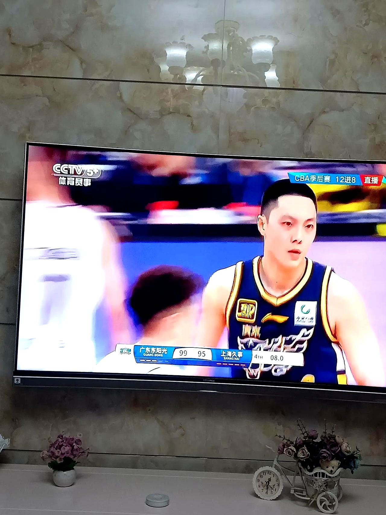 黑豹队防守强硬，成功保护主场取胜