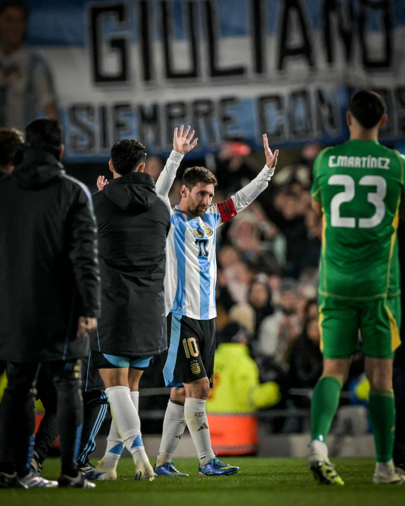 阿尔瓦雷斯梅开二度，毕尔巴鄂竞技客场大胜