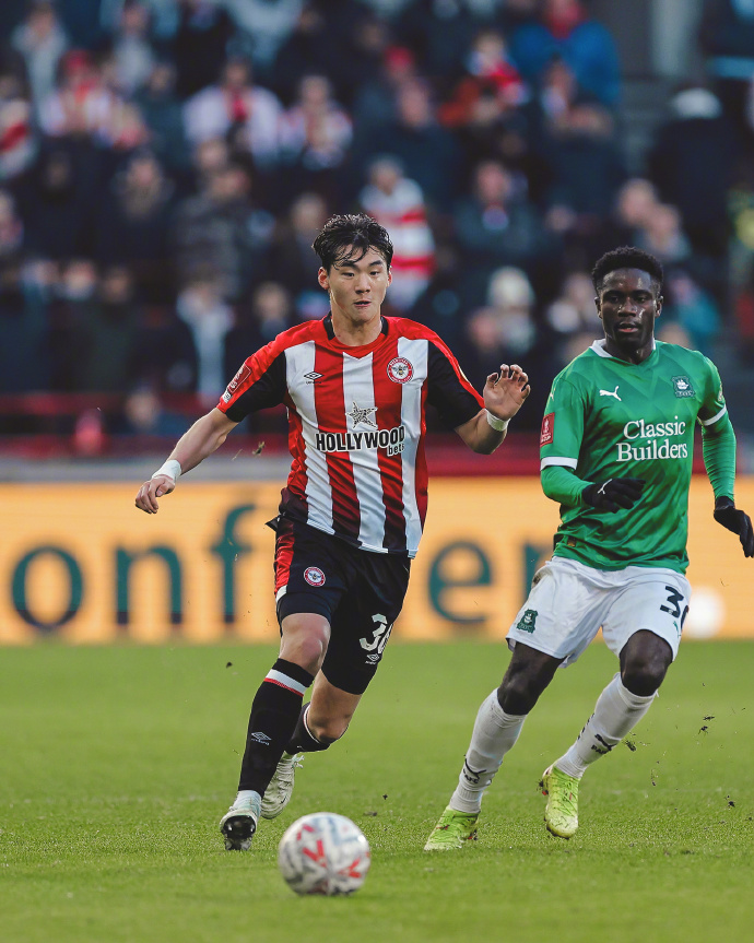 狼队客场大胜诺里奇城，取得胜利