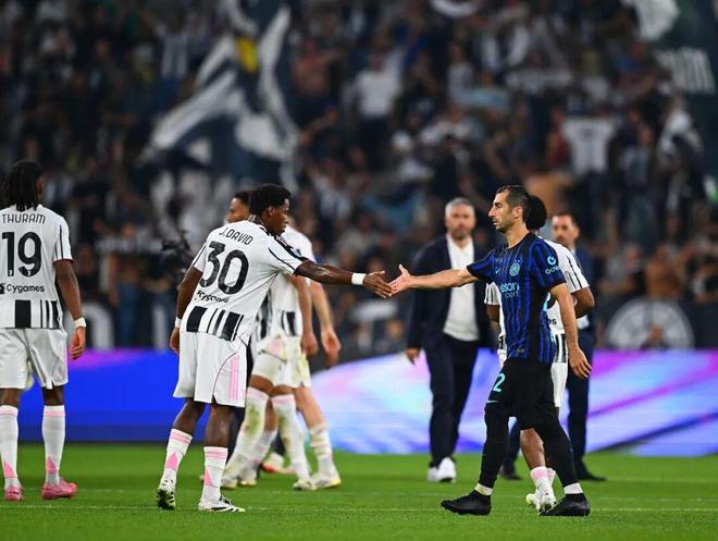 关于尤文图斯客场战胜对手，保持不败纪录的信息