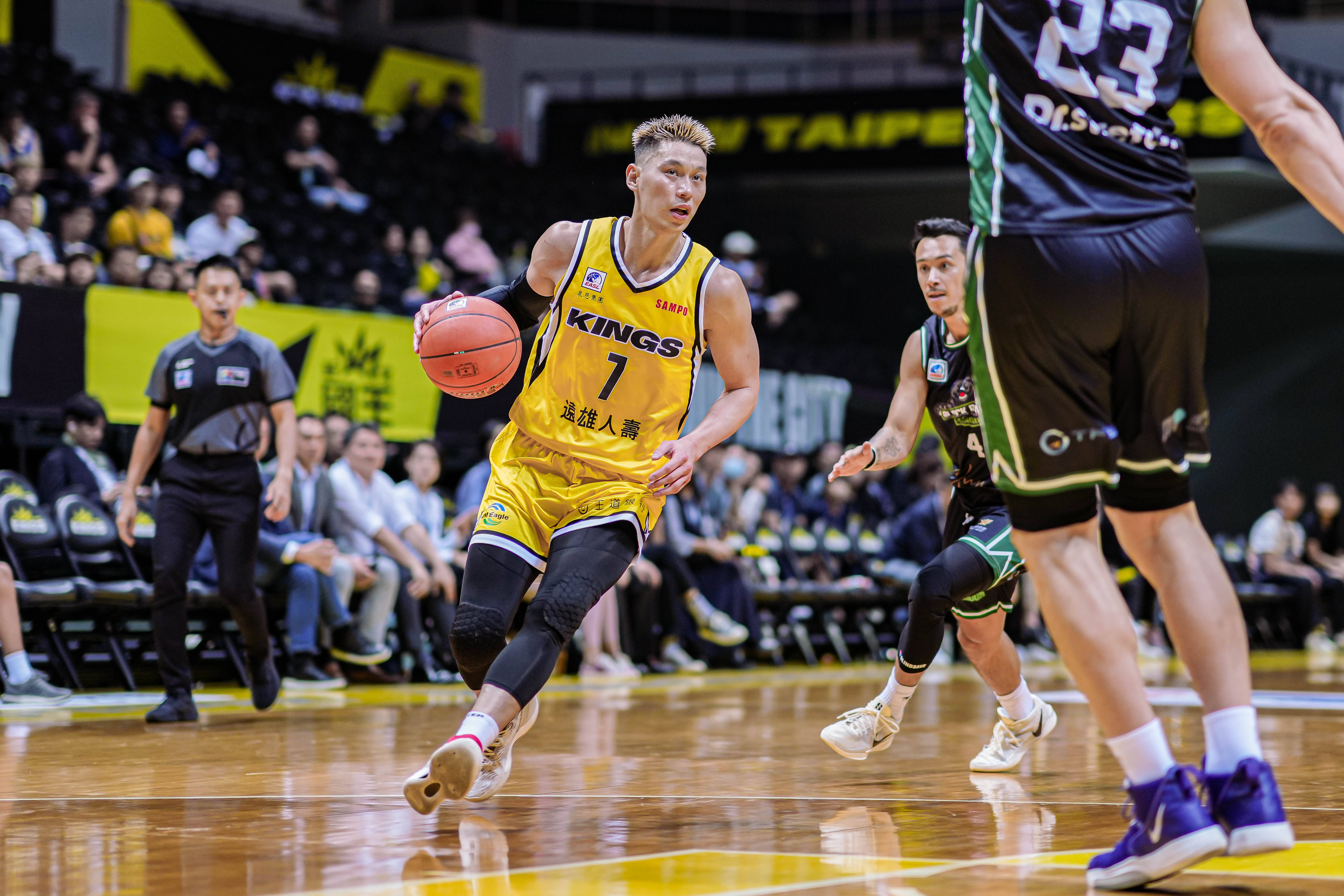 东亚球队在国际体育赛事中展现强大实力 东亚球队在国际体育赛事中展现强大实力